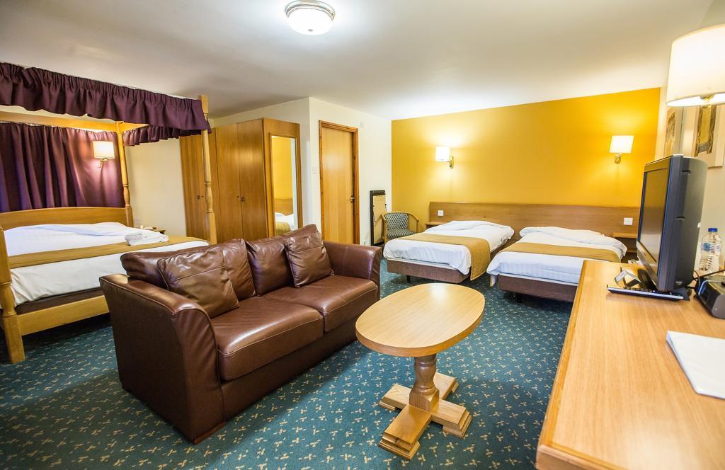 Tollgate Hotel & Leisure Stoke-on-Trent Εξωτερικό φωτογραφία